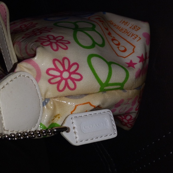 Coach Cream and Multicolor Shoulder Bag - Picture 2 of 5